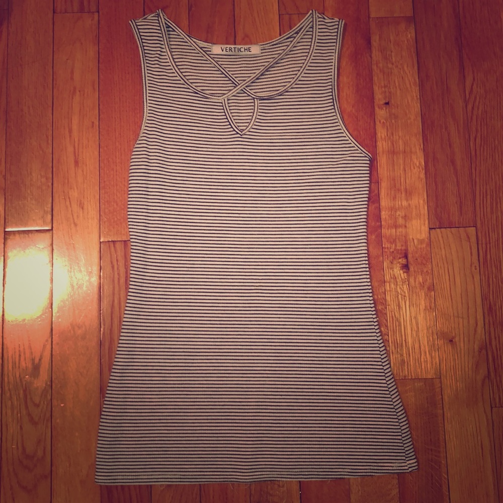 Black and white dress top
